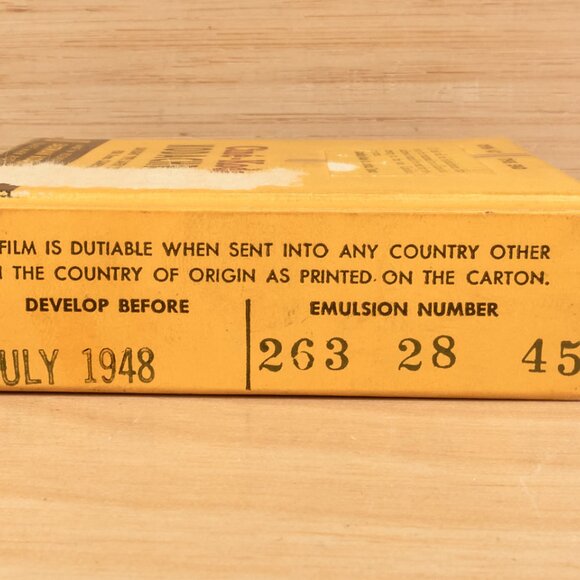 Kodak Cine-Kodachrome 8mm Daylight Type Film / Expired July 1948 / USA - Picture 5 of 7